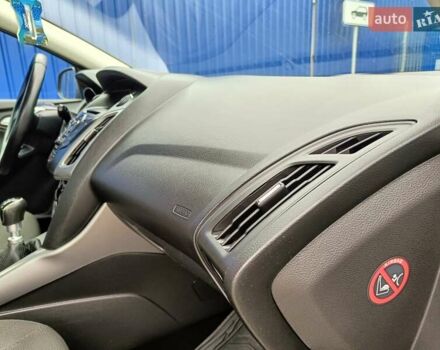 Серый Форд Фокус, объемом двигателя 1.6 л и пробегом 236 тыс. км за 6900 $, фото 43 на Automoto.ua