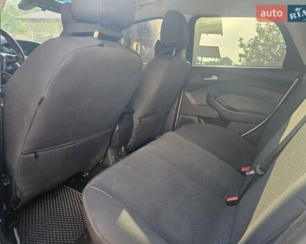 Серый Форд Фокус, объемом двигателя 2 л и пробегом 275 тыс. км за 8100 $, фото 12 на Automoto.ua