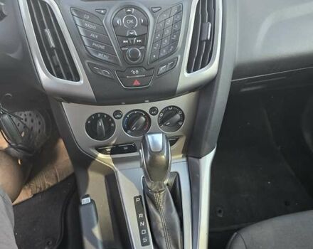Форд Фокус 2014 у Дубно на Automoto.ua Сірий Форд Фокус, об'ємом двигуна 2 л та пробігом 239 тис. км за 8100 $, фото 8 на Automoto.ua