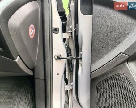 Серый Форд Фокус, объемом двигателя 1.6 л и пробегом 236 тыс. км за 6900 $, фото 62 на Automoto.ua