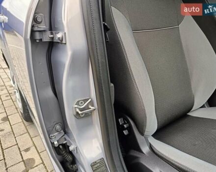 Серый Форд Фокус, объемом двигателя 1.6 л и пробегом 236 тыс. км за 6900 $, фото 61 на Automoto.ua