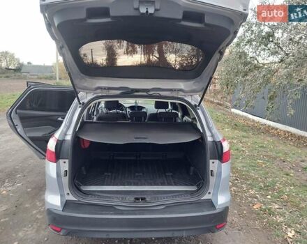 Серый Форд Фокус, объемом двигателя 1.6 л и пробегом 272 тыс. км за 7900 $, фото 7 на Automoto.ua