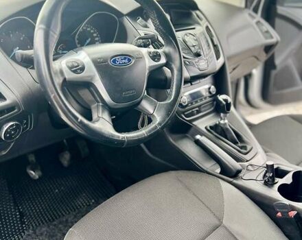 Серый Форд Фокус, объемом двигателя 2 л и пробегом 290 тыс. км за 7500 $, фото 6 на Automoto.ua