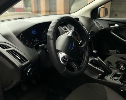 Серый Форд Фокус, объемом двигателя 1.6 л и пробегом 210 тыс. км за 8000 $, фото 3 на Automoto.ua