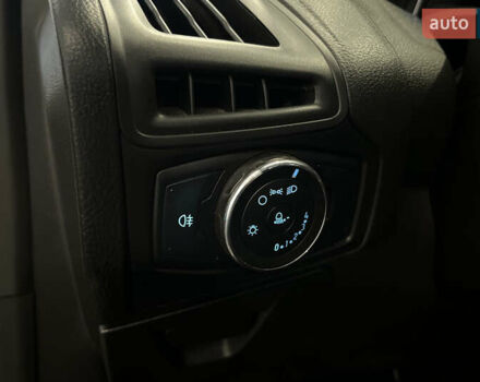 Серый Форд Фокус, объемом двигателя 1.56 л и пробегом 263 тыс. км за 8200 $, фото 12 на Automoto.ua