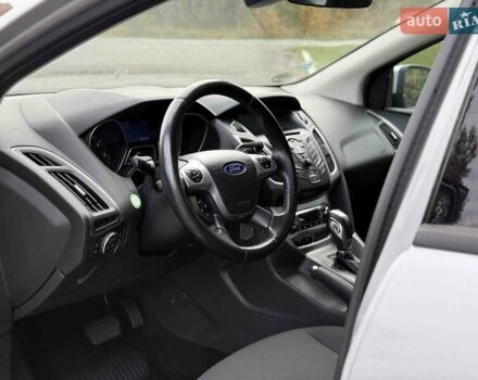 Сірий Форд Фокус, об'ємом двигуна 2 л та пробігом 265 тис. км за 8650 $, фото 19 на Automoto.ua