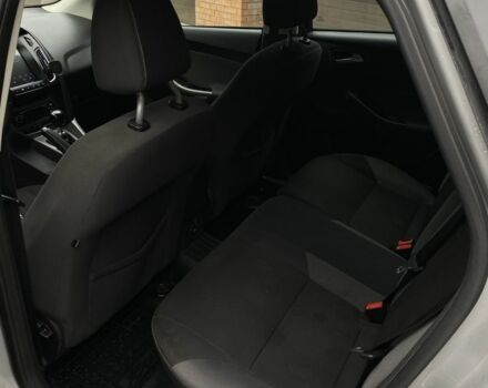 Серый Форд Фокус, объемом двигателя 1.6 л и пробегом 210 тыс. км за 8000 $, фото 4 на Automoto.ua