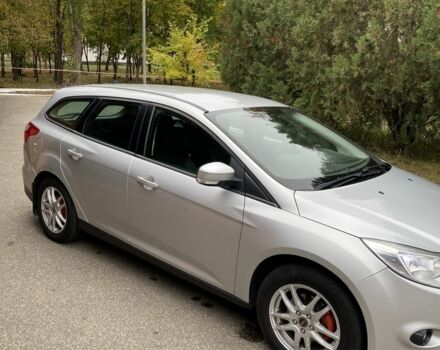 Серый Форд Фокус, объемом двигателя 1.6 л и пробегом 210 тыс. км за 8000 $, фото 1 на Automoto.ua