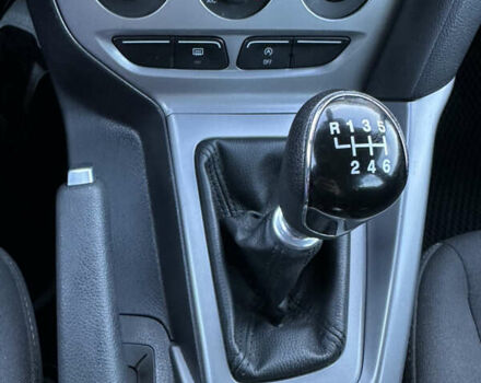 Серый Форд Фокус, объемом двигателя 1.56 л и пробегом 250 тыс. км за 7550 $, фото 19 на Automoto.ua