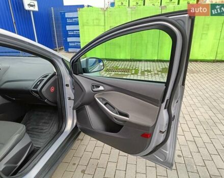 Серый Форд Фокус, объемом двигателя 1.6 л и пробегом 236 тыс. км за 6900 $, фото 36 на Automoto.ua