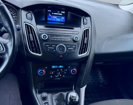 Сірий Форд Фокус, об'ємом двигуна 1.56 л та пробігом 198 тис. км за 7300 $, фото 11 на Automoto.ua