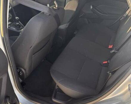 Сірий Форд Фокус, об'ємом двигуна 1.5 л та пробігом 229 тис. км за 8999 $, фото 5 на Automoto.ua