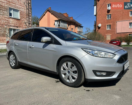 Форд Фокус 2015 у Коломые на Automoto.ua Сірий Форд Фокус, об'ємом двигуна 1.6 л та пробігом 240 тис. км за 8700 $, фото 3 на Automoto.ua