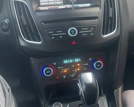 Серый Форд Фокус, объемом двигателя 1.5 л и пробегом 205 тыс. км за 9000 $, фото 14 на Automoto.ua