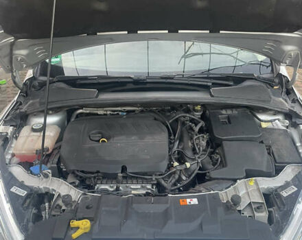 Серый Форд Фокус, объемом двигателя 1.5 л и пробегом 205 тыс. км за 9000 $, фото 10 на Automoto.ua