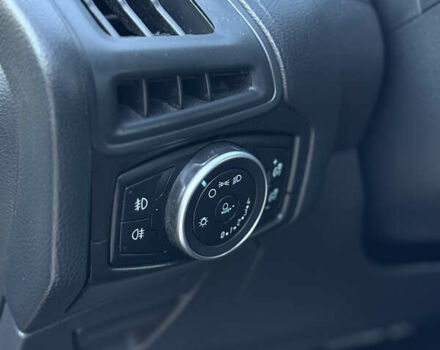 Серый Форд Фокус, объемом двигателя 1.6 л и пробегом 217 тыс. км за 9200 $, фото 15 на Automoto.ua