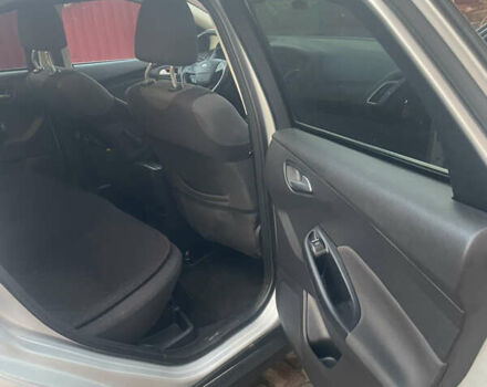 Серый Форд Фокус, объемом двигателя 1.5 л и пробегом 205 тыс. км за 9000 $, фото 7 на Automoto.ua