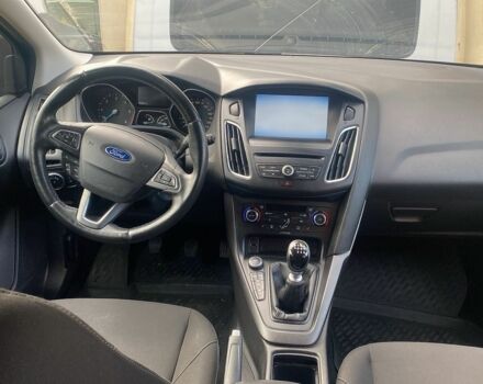Сірий Форд Фокус, об'ємом двигуна 0 л та пробігом 222 тис. км за 7777 $, фото 5 на Automoto.ua