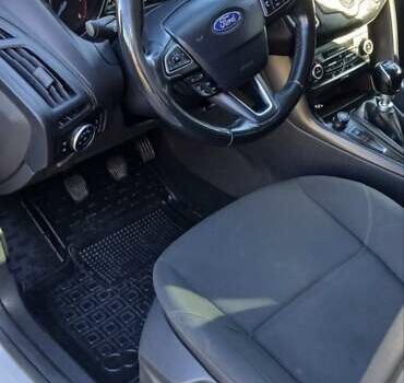 Серый Форд Фокус, объемом двигателя 1.6 л и пробегом 198 тыс. км за 7200 $, фото 12 на Automoto.ua