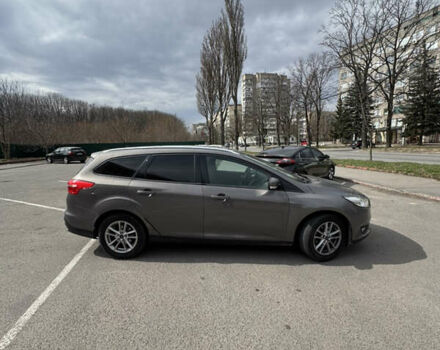 Сірий Форд Фокус, об'ємом двигуна 1.5 л та пробігом 294 тис. км за 9200 $, фото 1 на Automoto.ua