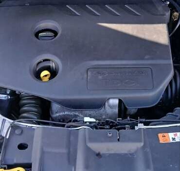 Серый Форд Фокус, объемом двигателя 1.6 л и пробегом 198 тыс. км за 7200 $, фото 7 на Automoto.ua