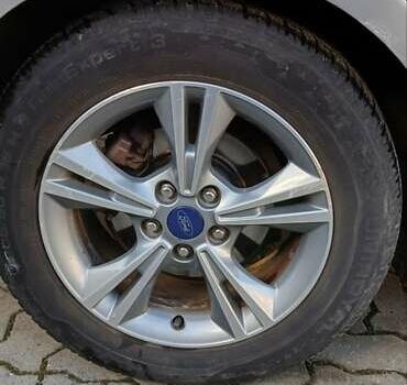 Серый Форд Фокус, объемом двигателя 1.6 л и пробегом 198 тыс. км за 7200 $, фото 16 на Automoto.ua