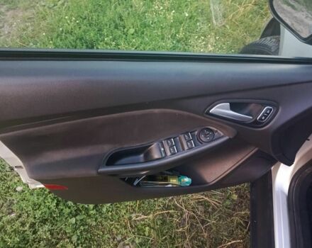 Серый Форд Фокус, объемом двигателя 1.5 л и пробегом 240 тыс. км за 8500 $, фото 4 на Automoto.ua