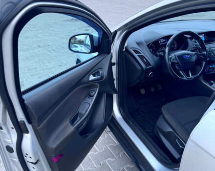 Сірий Форд Фокус, об'ємом двигуна 1.56 л та пробігом 198 тис. км за 7300 $, фото 15 на Automoto.ua