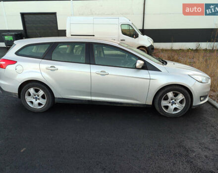 Сірий Форд Фокус, об'ємом двигуна 1.5 л та пробігом 231 тис. км за 8500 $, фото 5 на Automoto.ua