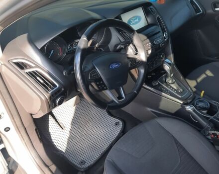 Сірий Форд Фокус, об'ємом двигуна 2 л та пробігом 293 тис. км за 11500 $, фото 1 на Automoto.ua