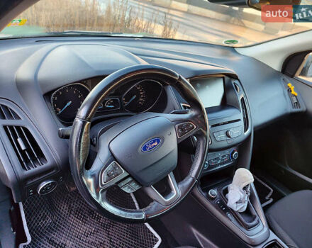 Сірий Форд Фокус, об'ємом двигуна 1.5 л та пробігом 231 тис. км за 8500 $, фото 3 на Automoto.ua