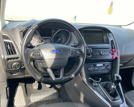 Серый Форд Фокус, объемом двигателя 1.5 л и пробегом 276 тыс. км за 8800 $, фото 16 на Automoto.ua