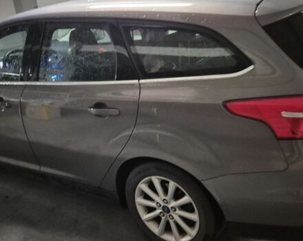 Серый Форд Фокус, объемом двигателя 1.5 л и пробегом 190 тыс. км за 9600 $, фото 4 на Automoto.ua