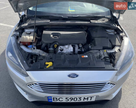 Серый Форд Фокус, объемом двигателя 1.5 л и пробегом 276 тыс. км за 8800 $, фото 1 на Automoto.ua