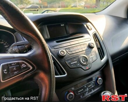 Серый Форд Фокус, объемом двигателя 1 л и пробегом 128 тыс. км за 6200 $, фото 4 на Automoto.ua