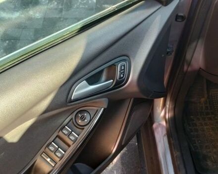 Сірий Форд Фокус, об'ємом двигуна 1.5 л та пробігом 190 тис. км за 9400 $, фото 21 на Automoto.ua