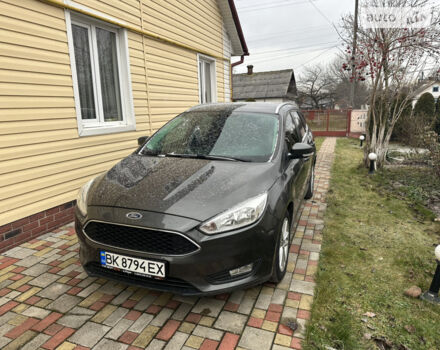 Сірий Форд Фокус, об'ємом двигуна 1.5 л та пробігом 211 тис. км за 9499 $, фото 3 на Automoto.ua