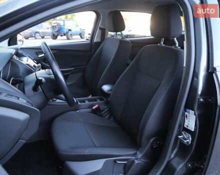 Серый Форд Фокус, объемом двигателя 1 л и пробегом 129 тыс. км за 11800 $, фото 7 на Automoto.ua