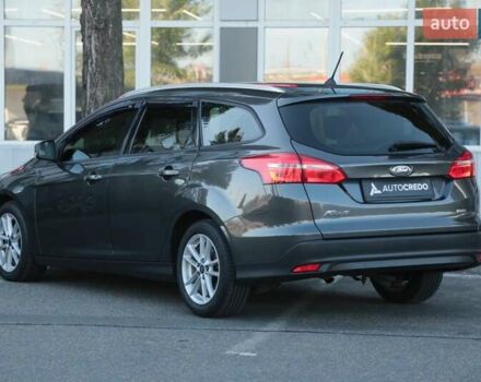 Серый Форд Фокус, объемом двигателя 1 л и пробегом 129 тыс. км за 11800 $, фото 3 на Automoto.ua