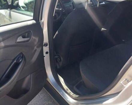 Серый Форд Фокус, объемом двигателя 1.5 л и пробегом 170 тыс. км за 12800 $, фото 4 на Automoto.ua