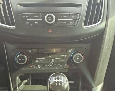 Серый Форд Фокус, объемом двигателя 1.5 л и пробегом 230 тыс. км за 12000 $, фото 15 на Automoto.ua