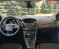 Серый Форд Фокус, объемом двигателя 1 л и пробегом 57 тыс. км за 8800 $, фото 44 на Automoto.ua