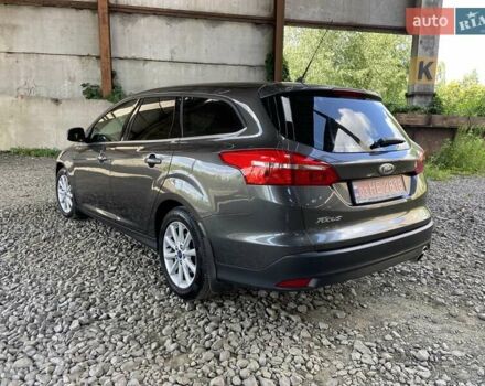 Серый Форд Фокус, объемом двигателя 2 л и пробегом 283 тыс. км за 9550 $, фото 6 на Automoto.ua