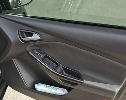 Серый Форд Фокус, объемом двигателя 1.5 л и пробегом 230 тыс. км за 12000 $, фото 10 на Automoto.ua