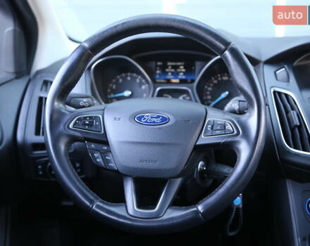 Серый Форд Фокус, объемом двигателя 1 л и пробегом 129 тыс. км за 11800 $, фото 14 на Automoto.ua