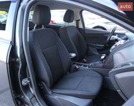 Серый Форд Фокус, объемом двигателя 1 л и пробегом 129 тыс. км за 11800 $, фото 10 на Automoto.ua