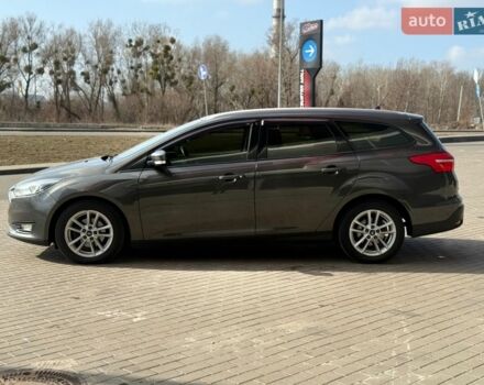 Сірий Форд Фокус, об'ємом двигуна 1 л та пробігом 130 тис. км за 9900 $, фото 5 на Automoto.ua