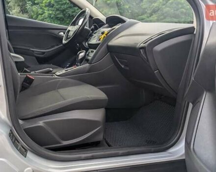 Серый Форд Фокус, объемом двигателя 1.5 л и пробегом 303 тыс. км за 9200 $, фото 12 на Automoto.ua