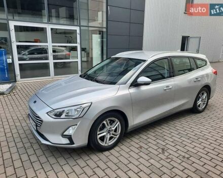 Серый Форд Фокус, объемом двигателя 1.5 л и пробегом 176 тыс. км за 13499 $, фото 4 на Automoto.ua