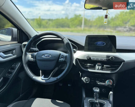 Сірий Форд Фокус, об'ємом двигуна 1.5 л та пробігом 247 тис. км за 12000 $, фото 12 на Automoto.ua